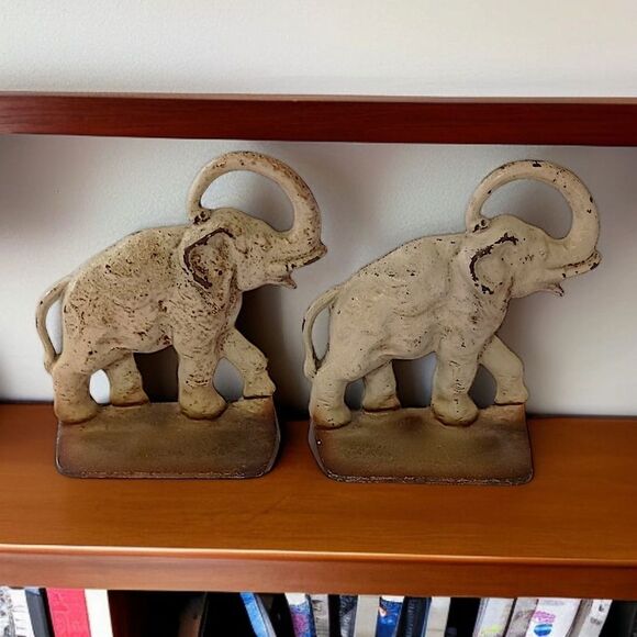 Cast Iron Elephant Bookends Doorstops Vintage Antique Patina White Washed Shabby - Picture 1 of 16